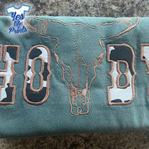 Appliqué-Howdy-with-Cow-Skull-Western-Inspired-Cowgirl-Boho-Chic-Embroidered-Shirt-1