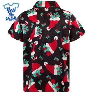 Santa-Hats-Pattern-Hawaiian-Christmas-Shirt-Beach-Tropical-Button-Up-Shirts-1