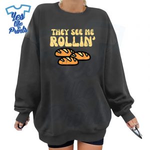 Thanksgiving-Bread-They-See-Me-Rollin-Fun-Pun-Shirt