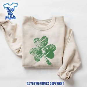 Retro-Shamrock-Lucky-Leaf-Paddy's-Day-Irish-St-Patrick's-Day-Shirt