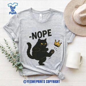 No-Kings-in-America-Black-Cat-Shirt